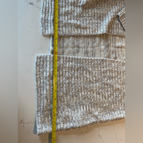 Reserved Duster Cardigan in Oatmeal knit - Picture 10 of 15